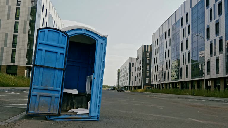 Best Standard Portable Toilet Rental  in Auburn, GA